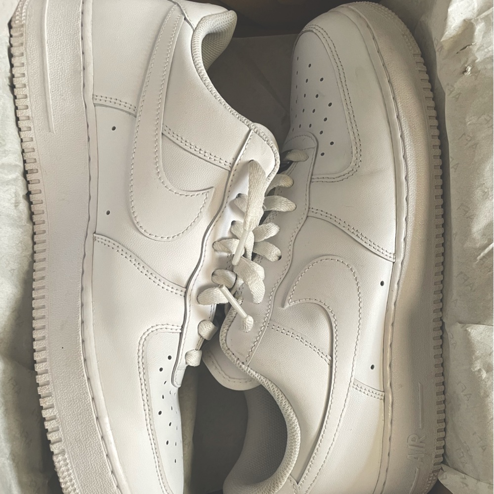 Nike A/F 1  Size11 men’s 12.5 Women’s